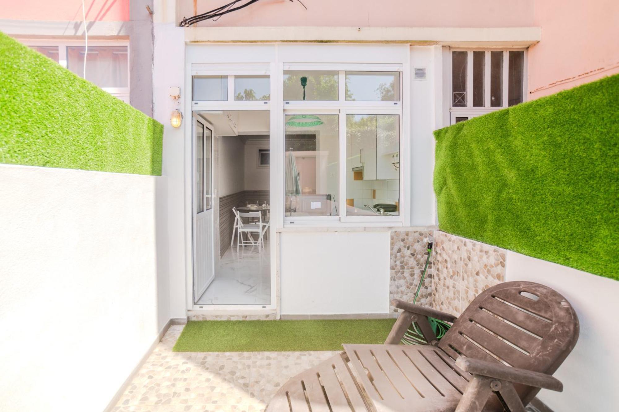 Terrace & Barbecue Apartment In Alameda Downtown Lisbon Exterior photo